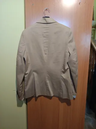 Americana beige pastel, monísima