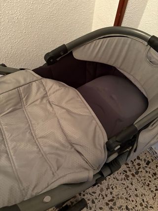 Carro de bebé Playxtrem gris