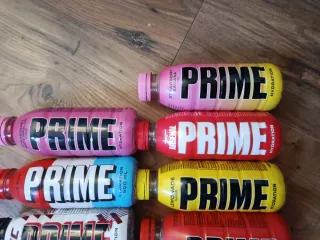 15 bottiglie Prime Hydration assortite