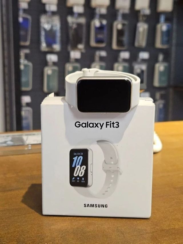 SAMSUNG GALAXY FIT 3 40MM GPS PLATA