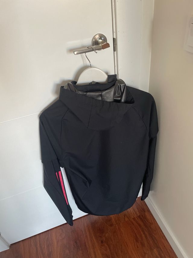 Cortavientos Adidas Real Madrid Negro y Rosa