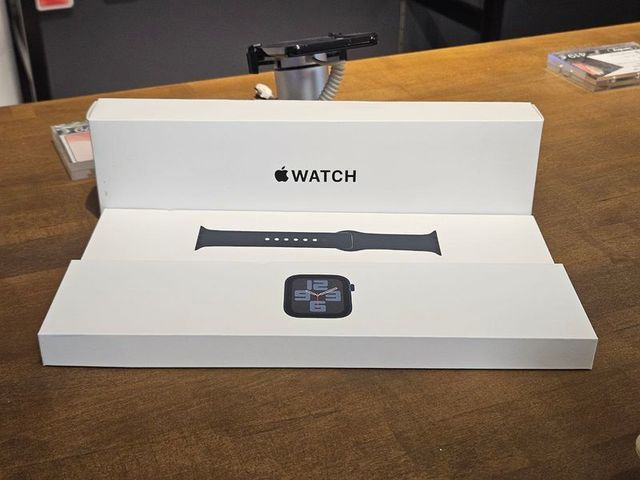APPLE WATCH SE 2ND GEN 44MM GPS SILVER