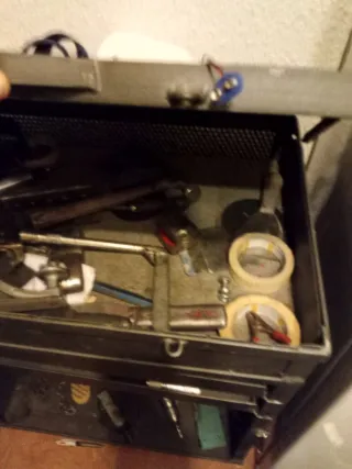 Caja de herramientas metálica