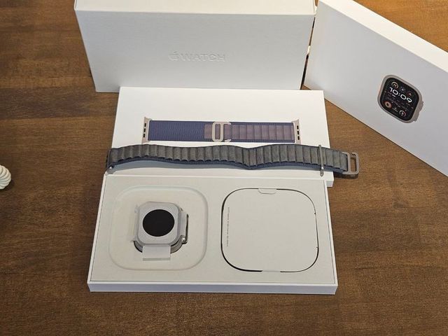 APPLE WATCH ULTRA 2 49mm CEL TITANIUM 98% BATERIA