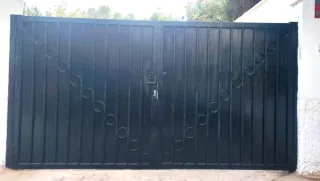 Puerta Chalet Exterior Negra