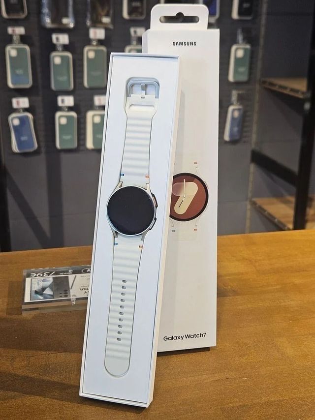 SAMSUNG WATCH 7 40MM (L300) CREMA