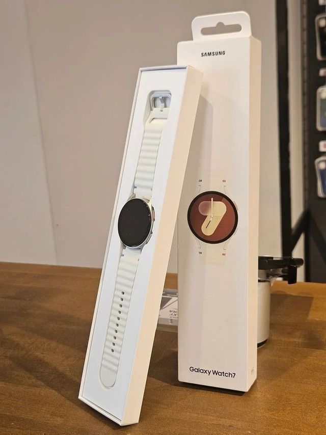 SAMSUNG WATCH 7 40MM (L300) CREMA