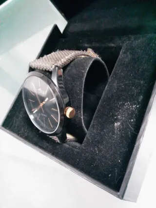 Reloj Lotus Negro y Dorado Hombre