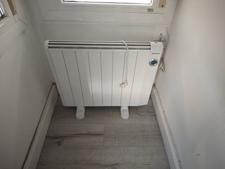 Calefactor eléctrico blanco