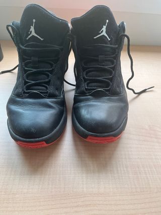 Jordan Max Aura 2 Negro/Rojo