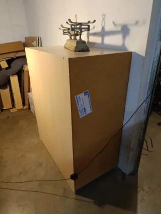 Cajonera con 3 cajones llargs i fondo