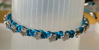 Pulsera artesanal estrellas azul
