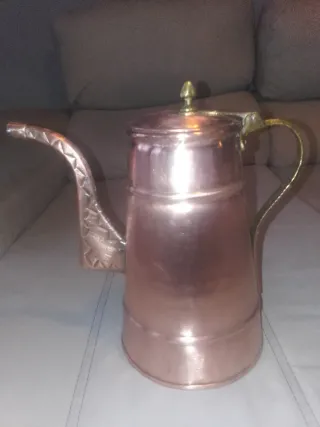 Aceitera de cobre antigua