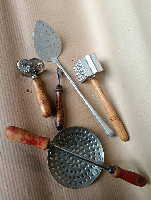 Lotto attrezzi da cucina vintage