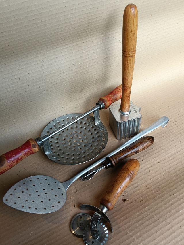 Lotto attrezzi da cucina vintage