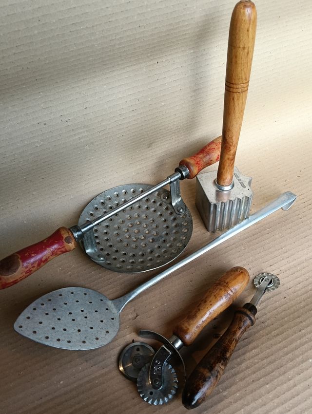 Lotto attrezzi da cucina vintage