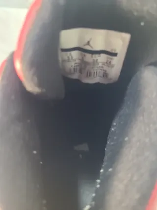 Botas Jordan Rojas y Blancas