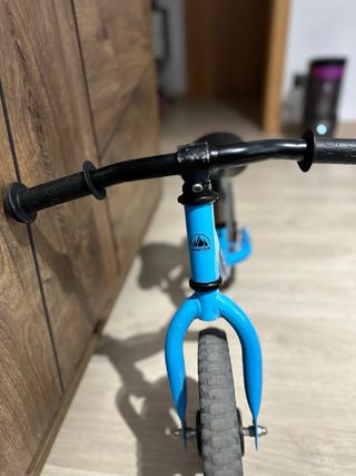 Bicicleta de equilibrio Sawyer azul