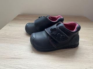 Zapatos Titanitos Negro Mariposa talla 19