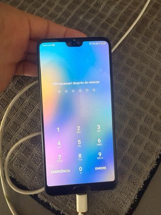 Huawei P20 Pro schermo intero