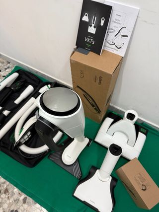 Folletto VK7s senza fili completa di tutto garanzi