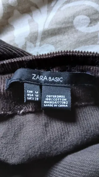 Falda vintage de pana marrón. Zara. Talla M