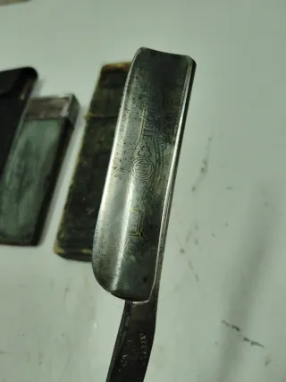 Navaja Filarmónica + Caja + Piedra Afilado