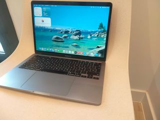 MACBOOK PRO 2020 i5/16/512