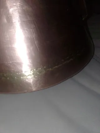 Aceitera antigua de cobre