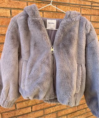 Chaqueta pelo Bershka gris Talla 10-12