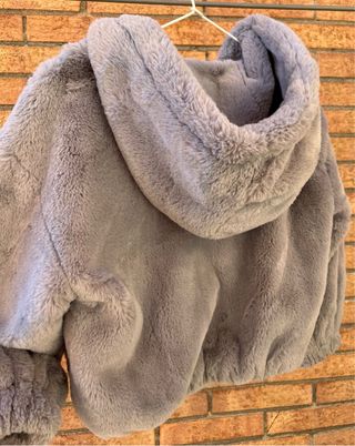 Chaqueta pelo Bershka gris Talla 10-12