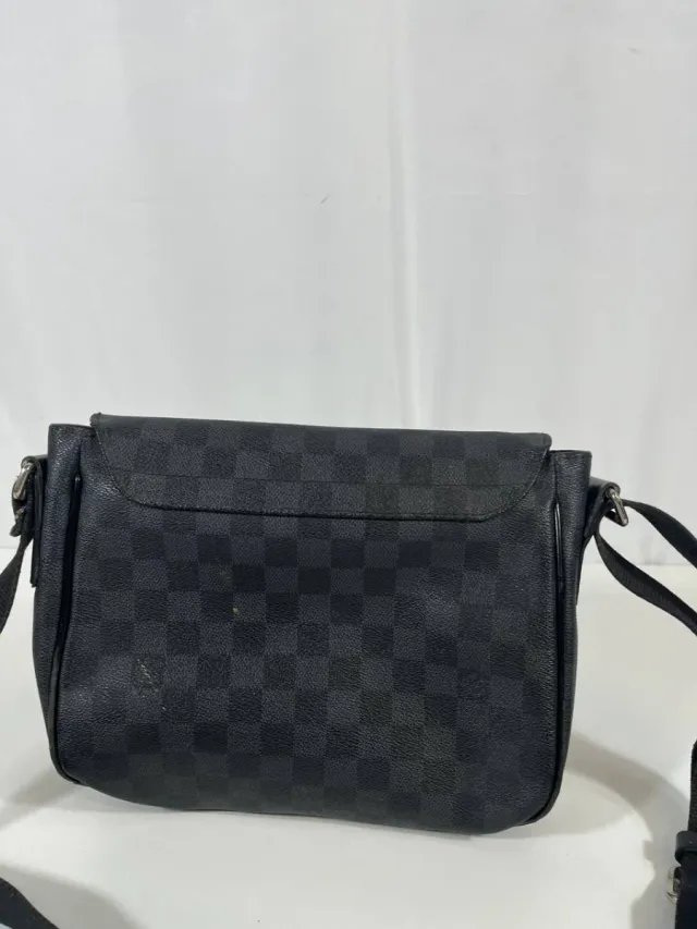 Riñonera Louis Vuitton Negra