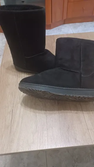 Botas tipo UGG Negras Talla 39