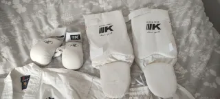 Kimono Karate Ikara y Protecciones