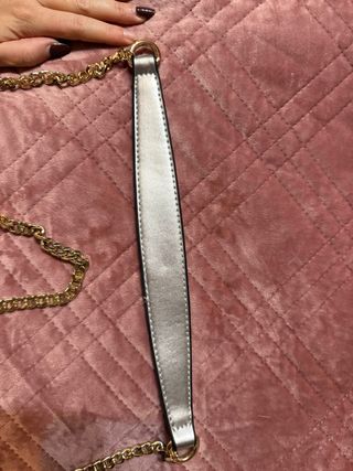 Borsa eco pelle argento dettagli oro