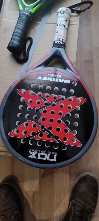 Palas de pádel y paletero