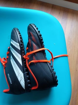 Adidas Predator Talla 36 Multitaco