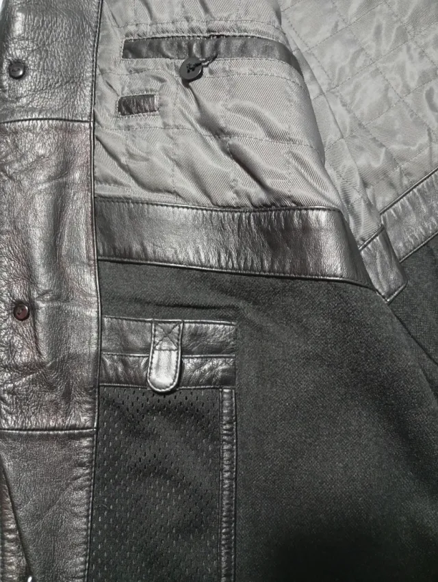 Chaquetón de piel negro