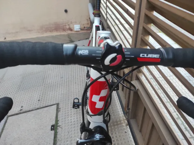 Bicicleta de carretera Cube agree gtc carbono