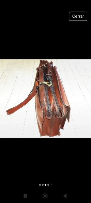 Maletín de cuero marrón