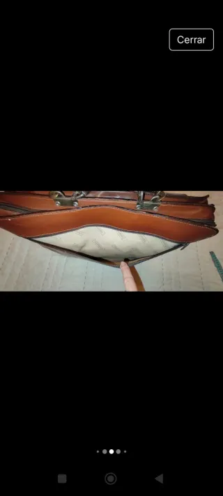 Maletín de cuero marrón