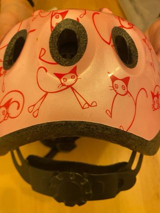 Casco Spiuk niña rosa gatitos