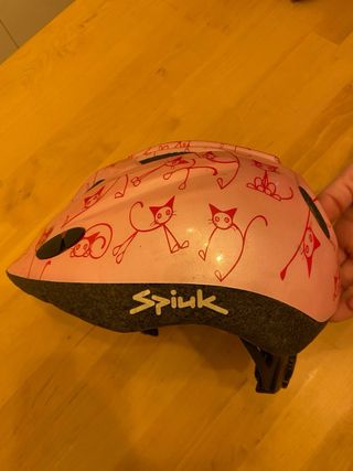 Casco Spiuk niña rosa gatitos