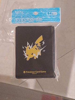 Pokémon Center - Card Sleeves Pikachu 64pz
