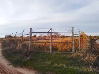 Terreno rústico con valla 1250m cuadrados.