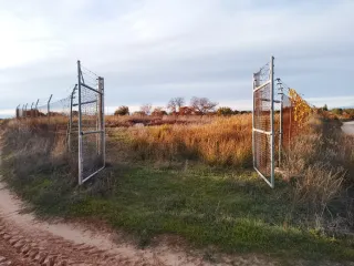 Terreno rústico con valla 1250m cuadrados.