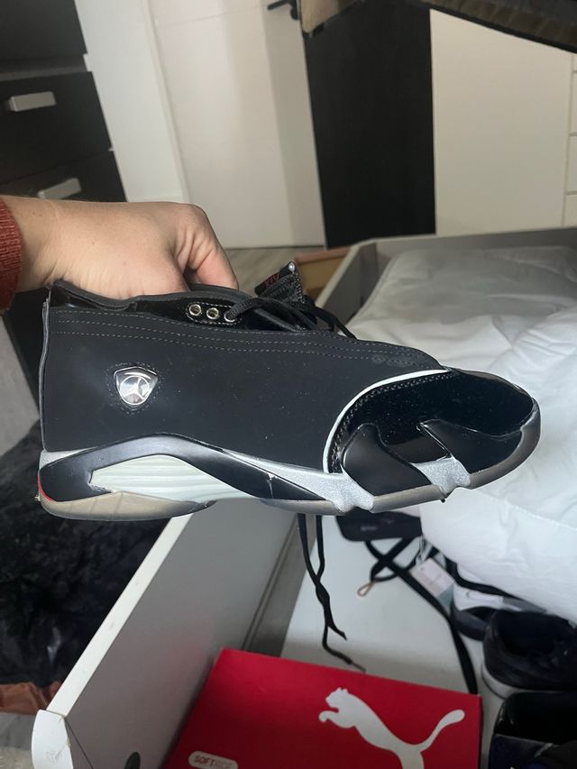 Zapatillas Jordan Negras y Plateadas