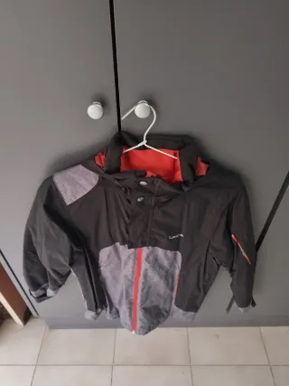 Chaqueta Montaña Niño Quechua, Talla M