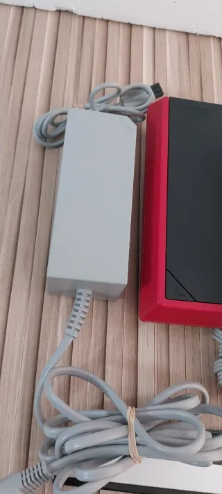 Nintendo Wii Mini Roja y Negra