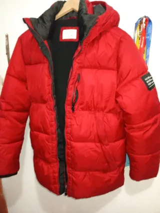 Abrigo Zara niño. Talla 13-14